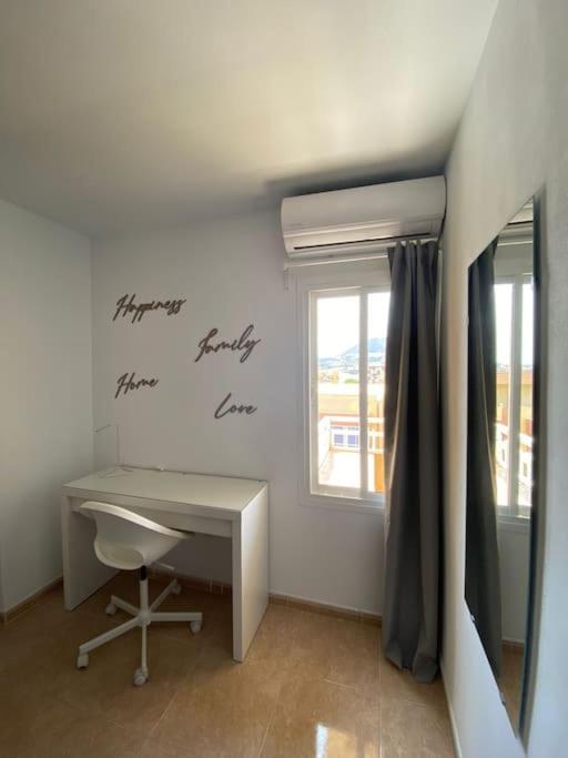 Apt Con Espectacular Vista, Piscinas, Recep 24 Hs Benalmádena Buitenkant foto