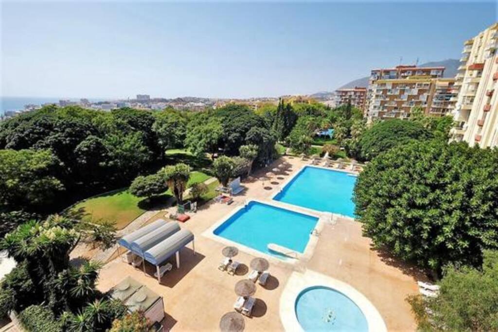 Apt Con Espectacular Vista, Piscinas, Recep 24 Hs Benalmádena Buitenkant foto