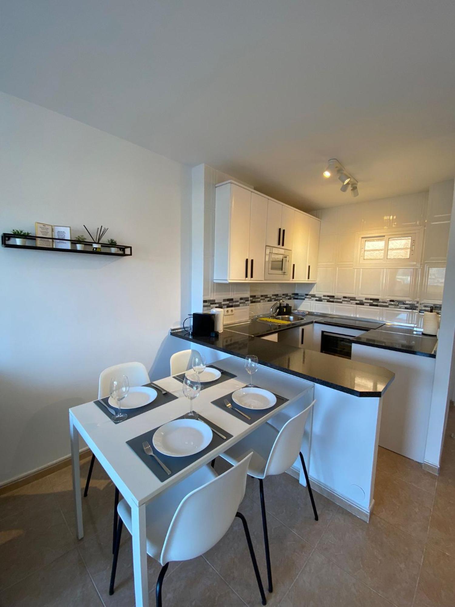 Apt Con Espectacular Vista, Piscinas, Recep 24 Hs Benalmádena Buitenkant foto